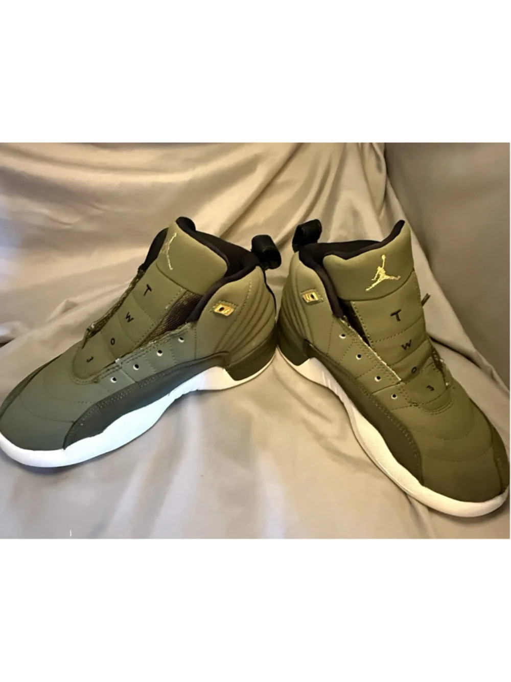 Nike Air Jordan 12 Retro Chris Paul 'Class of 2003' (GS) Boy's Size 13C Shoes